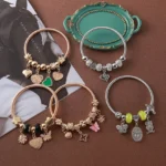 Pulsera Con Chamrs