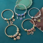 Pulsera Con Chamrs